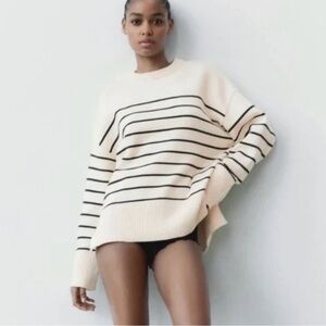 Zara Cream and Black Striped Crewneck Knit Sweater. Size M NWT